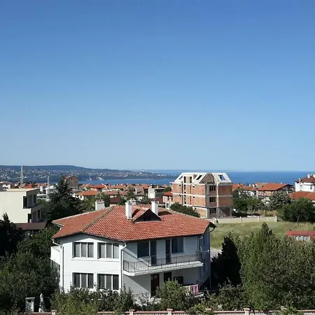 Апартамент Seaview Rosalitsa *